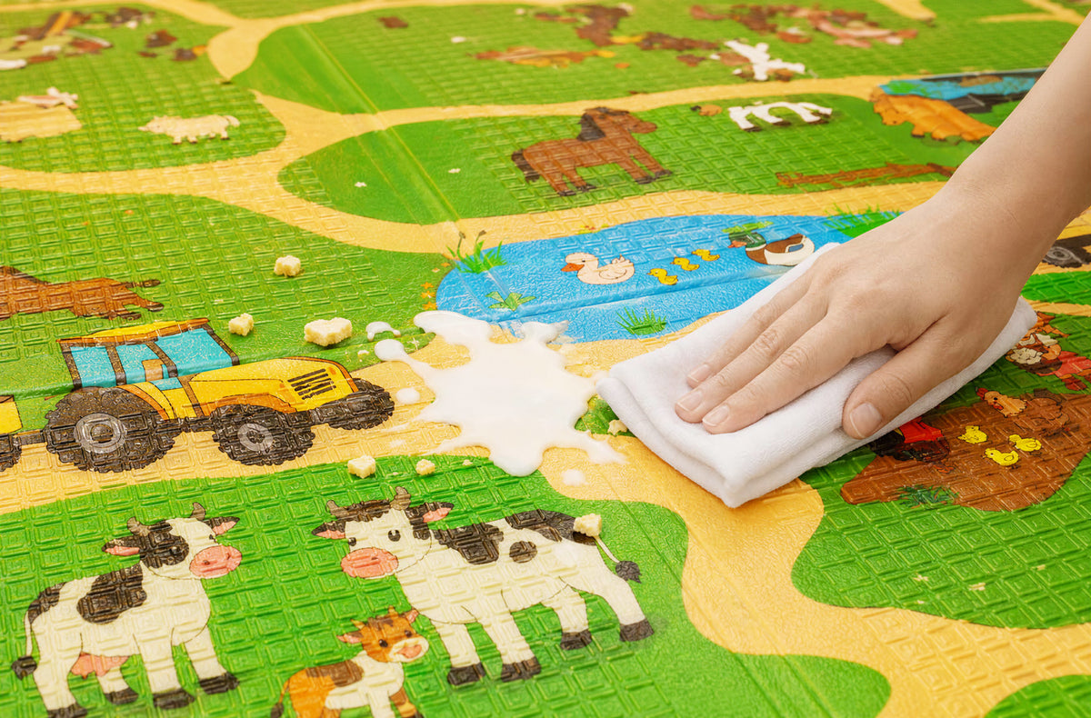 Bauernhof Krabbelmatte mit Spielfiguren
